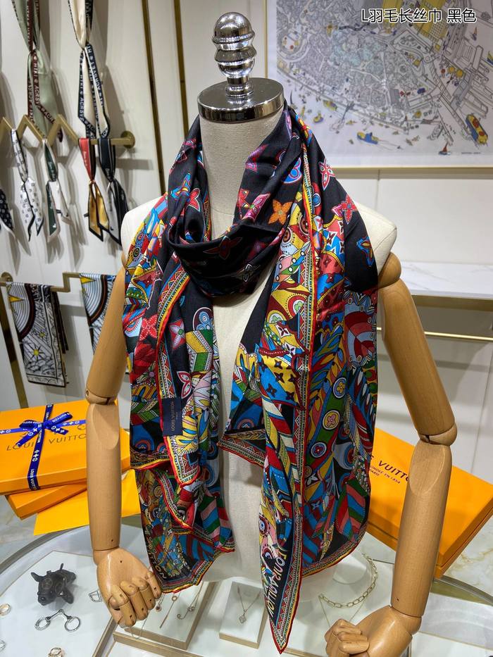 Louis Vuitton Scarf LVS00039